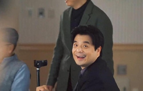 原来他们是夫妻，曾同班同学，演50多部戏不红，如今52岁火遍全国