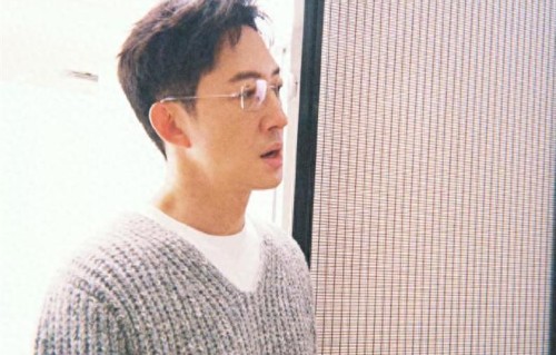 知名演员被曝曾遭霸凌，当时没有人保护他，也没有导演站出来