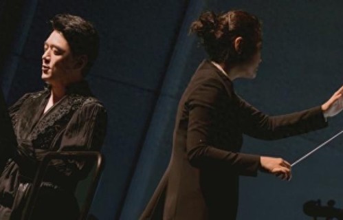 50岁王耀庆一人分饰15角：演罗密欧、演朱丽叶，也演朱丽叶的奶妈