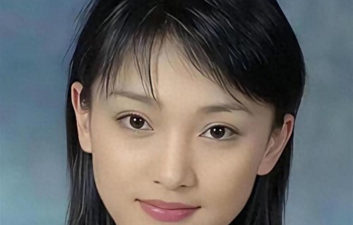 陈凯歌曾这么夸周迅：要是再高10厘米，整个世界都得为她让路​​​​