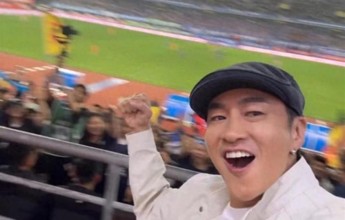 50岁何润东涨粉超百万，现身宿迁再演项羽，15天商务抵张凌赫半年