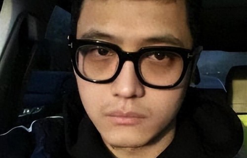 自食恶果！九年后，宋喆在县城搬蔬菜箱，前妻早已走上康庄大道