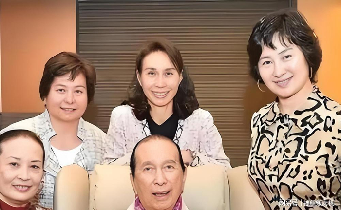 打开网易新闻 查看精彩图片